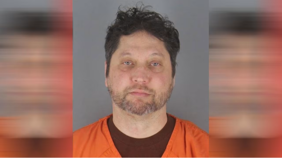 اعتقال المتهم بالاعتداء على النائبة إلهان عمر في مينيابوليس (صورة)