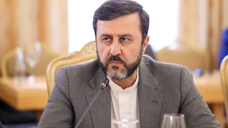 كاظم غريب آبادي: إذا اندلعت حرب فلن تكون بين إيران والولايات المتحدة بل ستطال المنطقة بأسرها