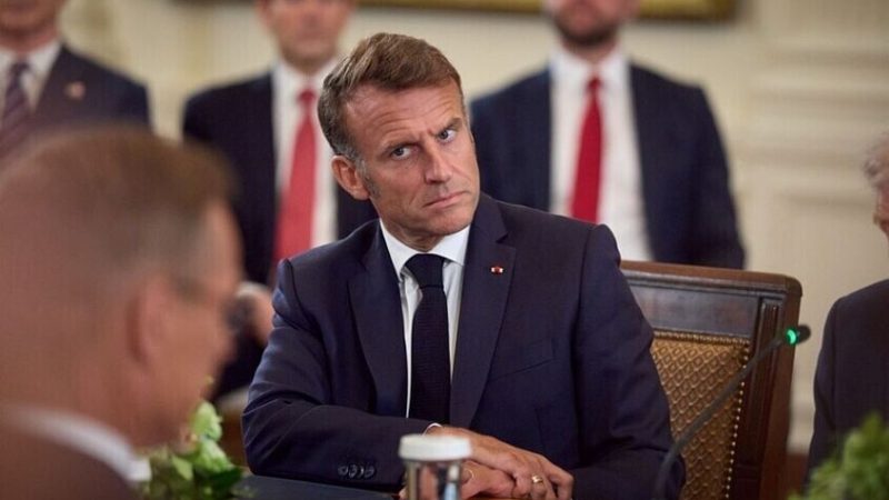 ماكرون يجتمع بمجلس الدفاع والأمن القومي استعدادا للانتخابات البلدية