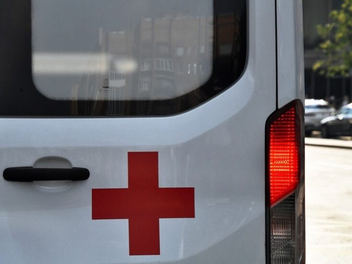 غلادكوف: مقتل أحد سكان مقاطعة بيلغورود في استهداف مسيرة جوية أوكرانية لسيارة مدنية