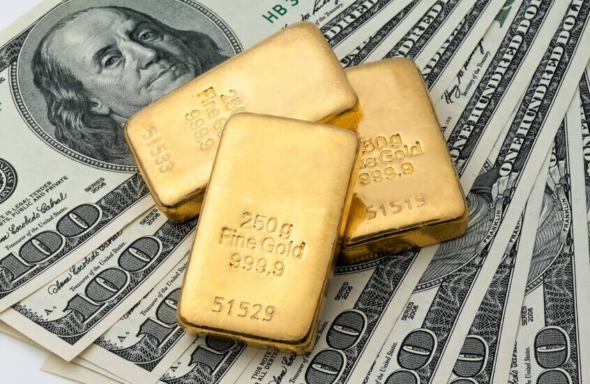 سعر الذهب يتجاوز مستوى قياسيا بلغ 5400 دولار للأونصة