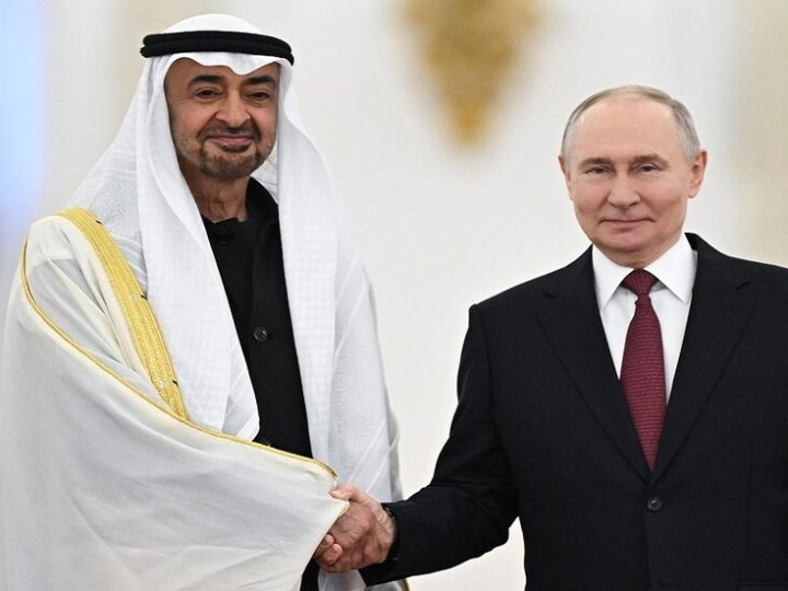 بن زايد يوجه الشكر لبوتين على التعاون وتسهيل اتفاق تبادل الأسرى