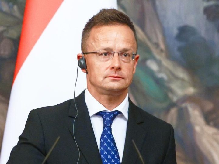 سيارتو: لن نسمح لبروكسل بفرض حظر فوري على واردات الطاقة الروسية ضمن الحزمة 20 من العقوبات ضد روسيا