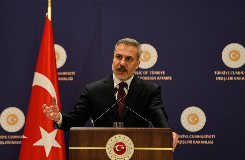 وزير الخارجية التركي: الشعب الإيراني خلال الهجمات الخارجية وخاصة من إسرائيل يتحد دائما حول قيادته