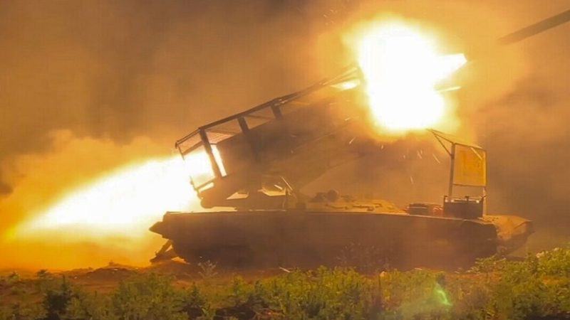 خبير عسكري: تحرير بييلايا بيريوزا يتيح تقدم القوات الروسية شمال مقاطعة سومي