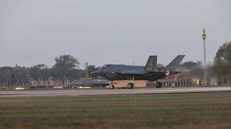 مقاتلات الجيل الخامس الأمريكية تتجه إلى الشرق الأوسط (فيديو+صور)