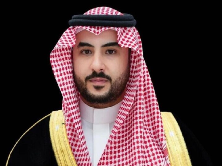 “أكسيوس” يكشف تصريحات لوزير الدفاع السعودي حول احتمال تراجع واشنطن عن ضرب إيران