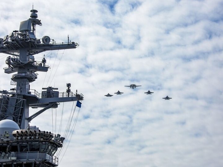 مسؤول عربي يوضح حقيقة “إطلاع واشنطن دول الخليج على خططها تجاه إيران”