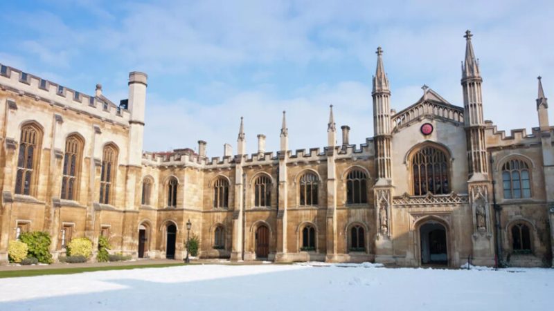 جامعة كامبريدج في قفص الاتهام: استثمارات بمئات الملايين في صناعة الأسلحة