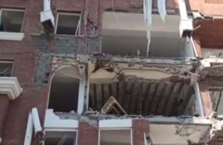 الحرس الثوري الإيراني ينفي اغتيال قائد القوة البحرية الأدميرال تنكسيري بعد انفجار هز بندر عباس