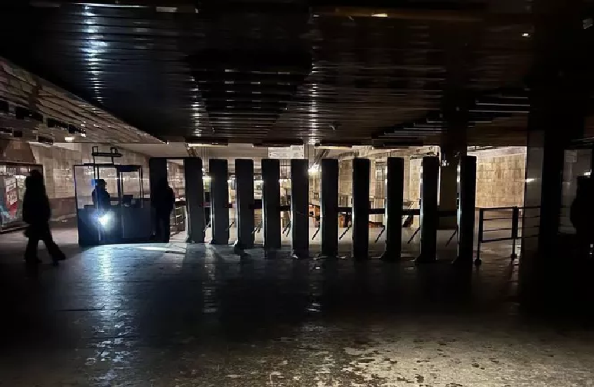 إعلام غربي: توقف المترو في كييف وخاركوف.. نظام الطاقة الأوكراني على حافة الانهيار