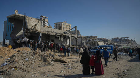 “زغرتولهم… وما حدا يصرخ”… أم فلسطينية تذهل العالم بصبرها (فيديو)