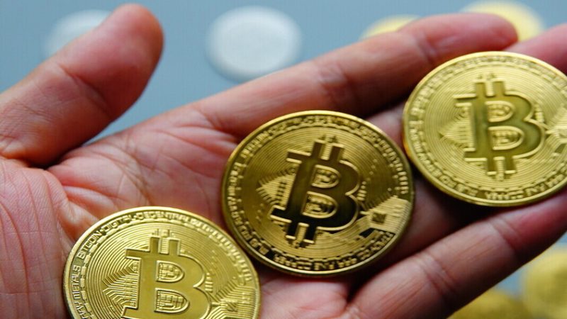 البيتكوين أقل من 80 ألف دولار للمرة الأولى منذ أبريل 2025