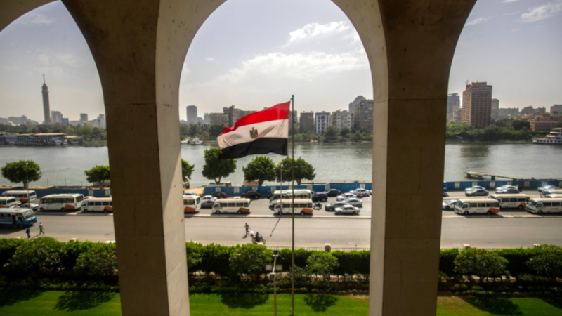 عاجل.. قرار مصري جديد يخص آلاف السودانيين