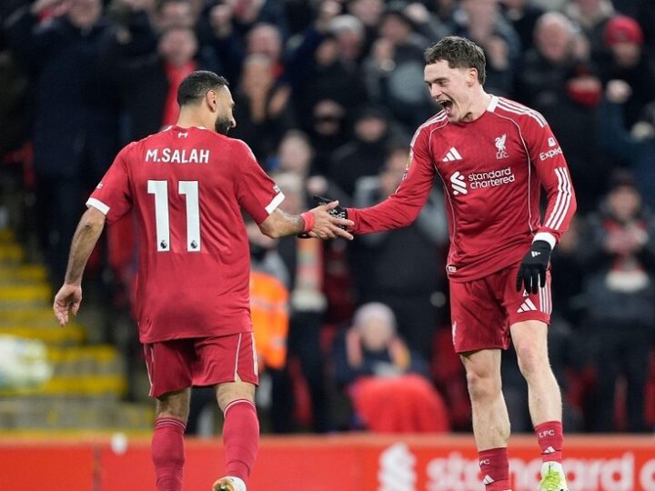 ليفربول يقلب الطاولة على ضيفه نيوكاسل (فيديو)