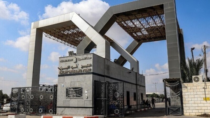 إعلام إسرائيلي: إعادة فتح معبر رفح بشكل تجريبي