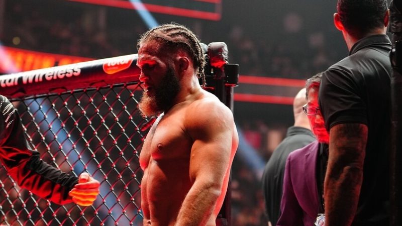 المقاتل الأذربيجاني فيزيف يتعرض لهزيمة ساحقة (فيديو)