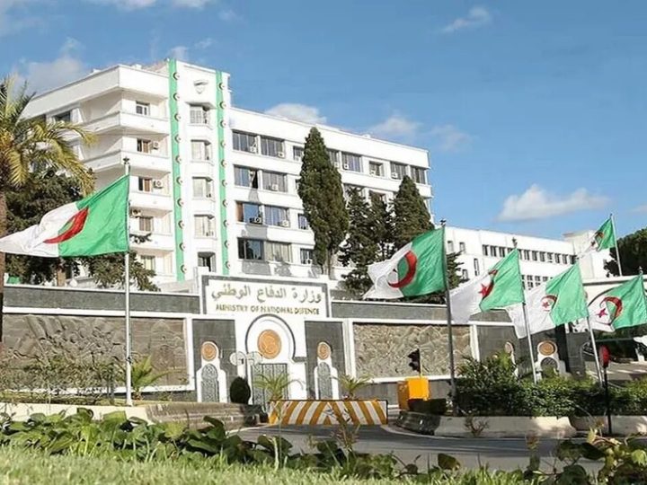 الدفاع الجزائرية تعلن القضاء على 4 إرهابيين في ولاية عين الدفلى شمال البلاد