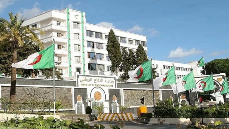 الدفاع الجزائرية تعلن القضاء على 4 إرهابيين في ولاية عين الدفلى شمال البلاد