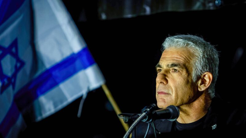 تطور خطير.. لابيد سيقدم للكنيست الإسرائيلي مشروع قانون “إعلان قطر دولة عدوة”