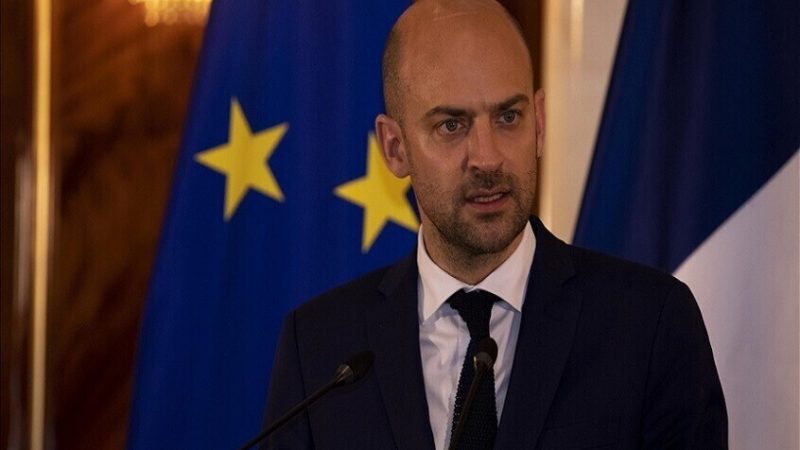 وزير الخارجية الفرنسي يؤكد أنه يجب أن تكون لأوروبا قناة اتصال بروسيا