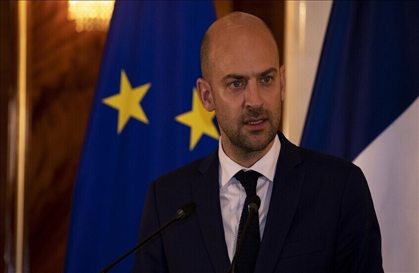 وزير الخارجية الفرنسي يؤكد أنه يجب أن تكون لأوروبا قناة اتصال بروسيا