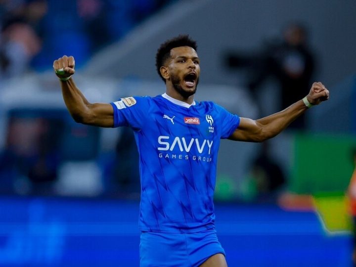 رسميا.. الهلال يعلن رحيل علي البليهي