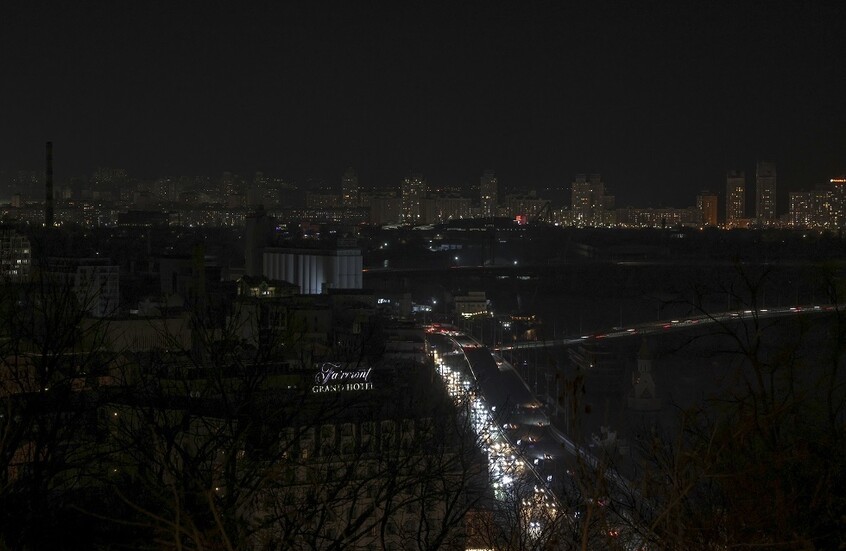 كييف تعيد العمل بنظام التقنين الكهربائي المؤقت