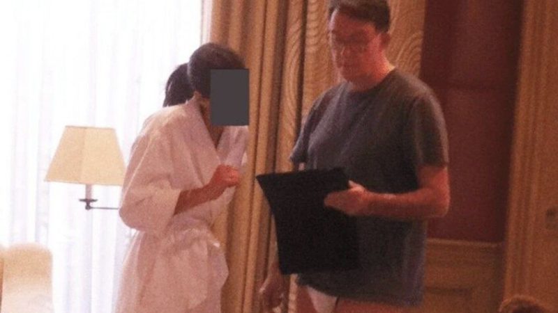 استقالة اللورد ماندلسون من حزب العمال البريطاني على خلفية وثائق إبستين الجديدة