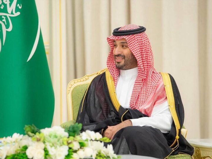 ولي العهد السعودي يطمئن على صحة العاهل المغربي