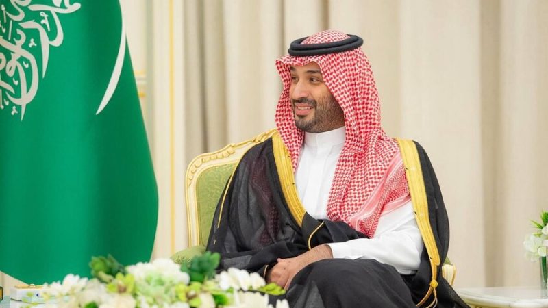 ولي العهد السعودي يطمئن على صحة العاهل المغربي