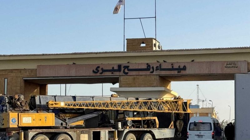 مصر ترفع درجة الاستعداد قرب معبر رفح