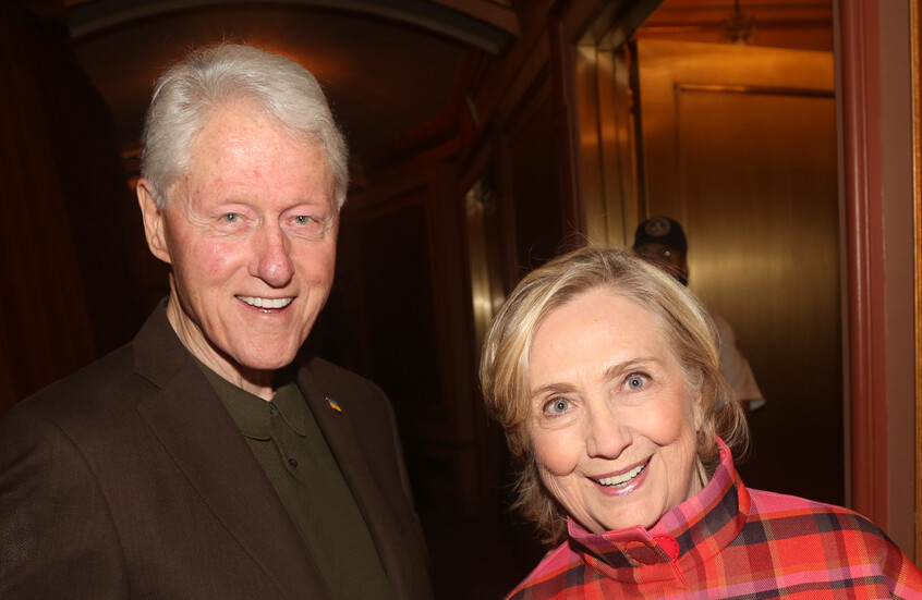 بيل وهيلاري كلينتون يوافقان على الشهادة أمام الكونغرس على خلفية قضية إبستين