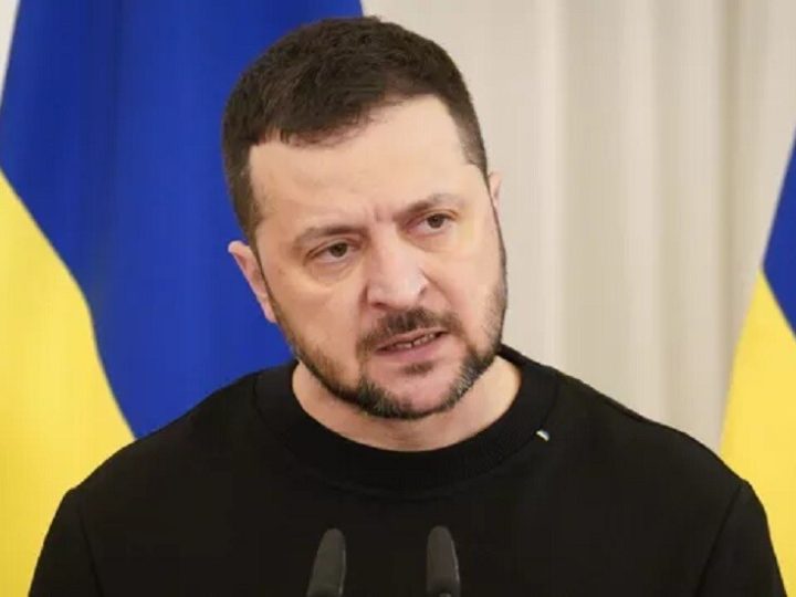 زيلينسكي يعلن تعديلا في نهج فريقه التفاوضي بعد ضربات روسية على أوكرانيا