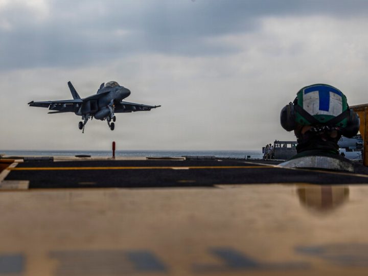 تعليق إسرائيلي على إسقاط الجيش الأمريكي لمسيّرة إيرانية في بحر العرب