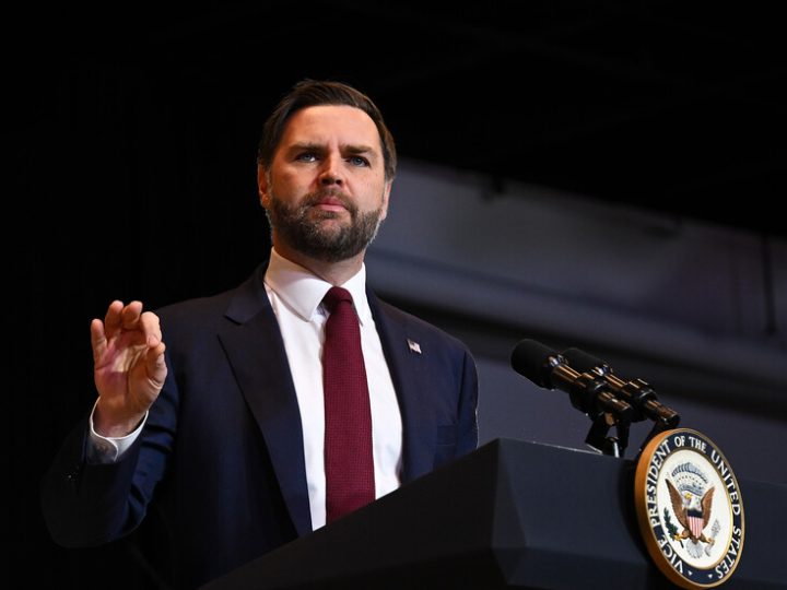 نائب ترامب يصعّد الضغط على الأمير السابق أندرو للإدلاء بشهادته حول إبستين ويهاجم ‘النخب المتشابكة'”