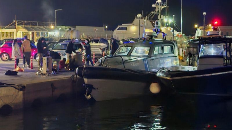 اليونان.. مقتل 15 شخصا باصطدام زورق لخفر السواحل بقارب مهاجرين