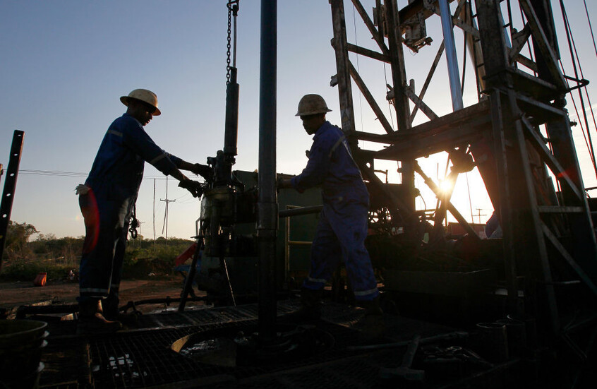 مصادر: واشنطن ستصدر ترخيصا لإنتاج النفط في فنزويلا