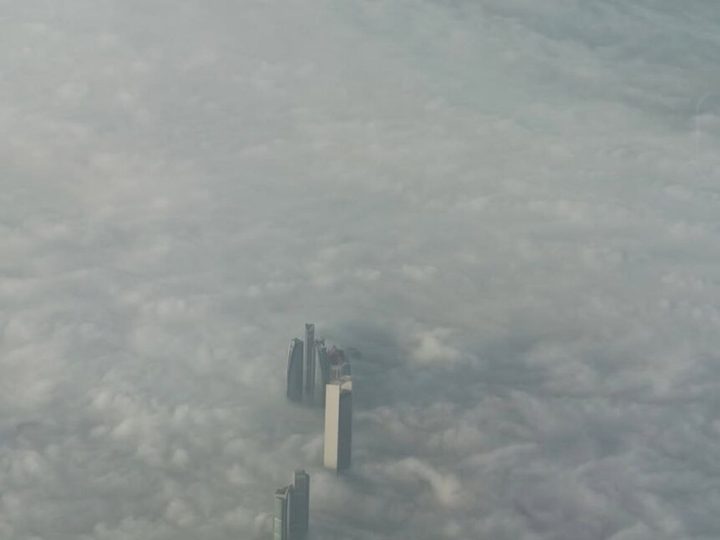 دميترييف ينشر صورة من سماء أبو ظبي التي تستضيف مفاوضات أوكرانيا (صورة)