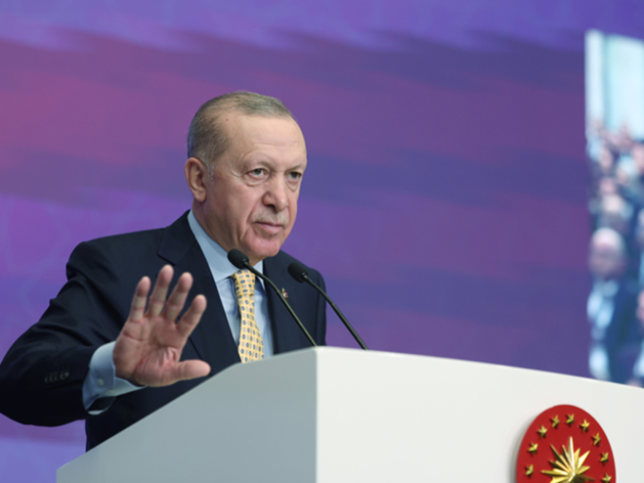 أردوغان ينهي أزمة انتقال كانتي من الاتحاد السعودي إلى فنربخشة التركي