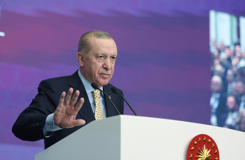 أردوغان ينهي أزمة انتقال كانتي من الاتحاد السعودي إلى فنربخشة التركي