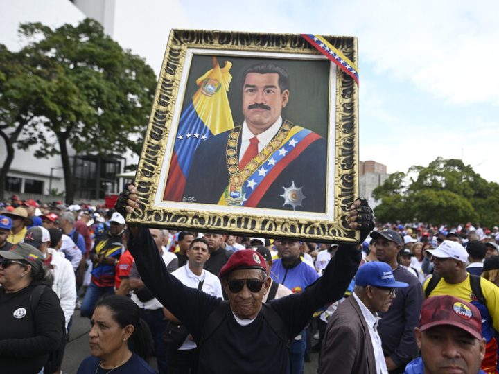 الأرجنتين تطلب تسلم مادورو من الولايات المتحدة لمحاكمته