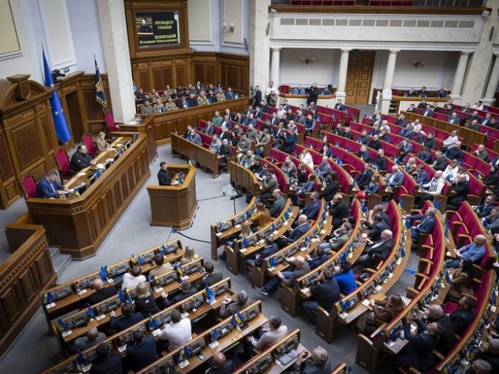 “من سيوقعها؟”.. البرلمان الأوكراني في حيرة بشأن اتفاقية السلام المحتملة مع روسيا