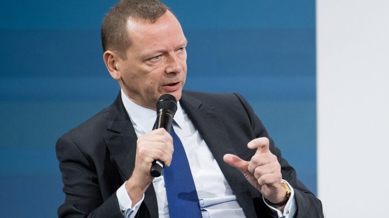 زيارة مبعوث ماكرون إلى موسكو.. “بلومبرغ” تكشف هدفها وبيسكوف يرد على سؤال عنها