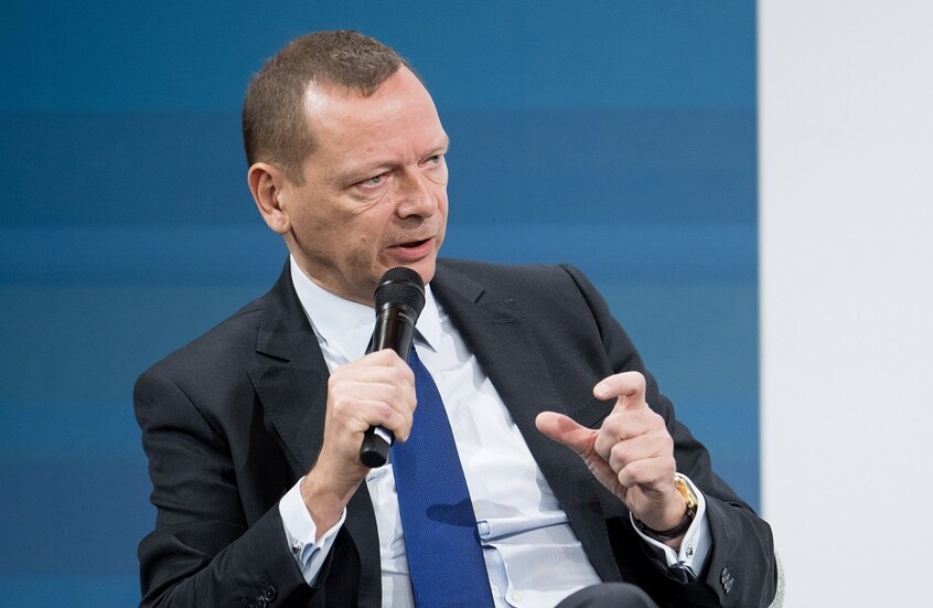 زيارة مبعوث ماكرون إلى موسكو.. “بلومبرغ” تكشف هدفها وبيسكوف يرد على سؤال عنها