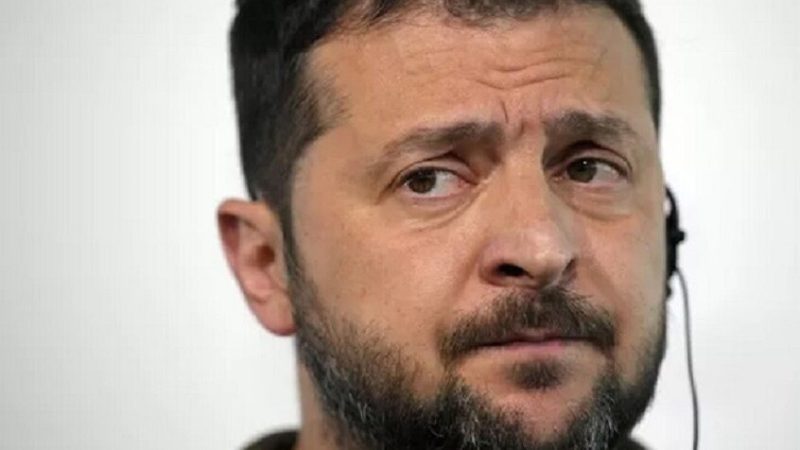  زيلينسكي يعلن عن اجتماع ثلاثي جديد يضم روسيا والولايات المتحدة وأوكرانيا