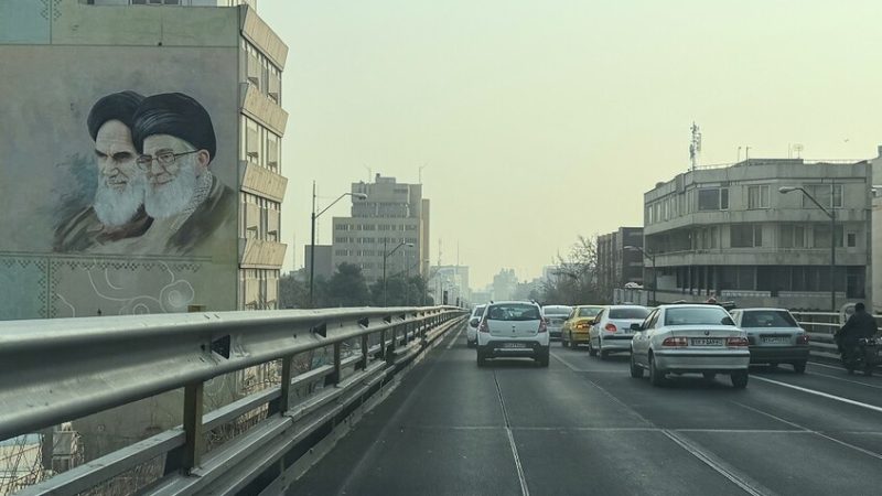 الولايات المتحدة تحث مواطنيها على مغادرة إيران “الآن”