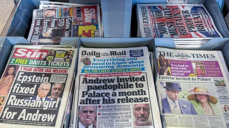 “نوفوستي”: عالمة رومانية بحثت مع إبستين مسألة تحويلات نقدية لفتيات رومانيات