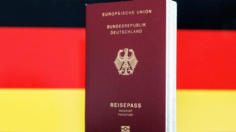 “تاس”: الألمان أكثر مواطني الاتحاد الأوروبي طلبا للجوء في روسيا