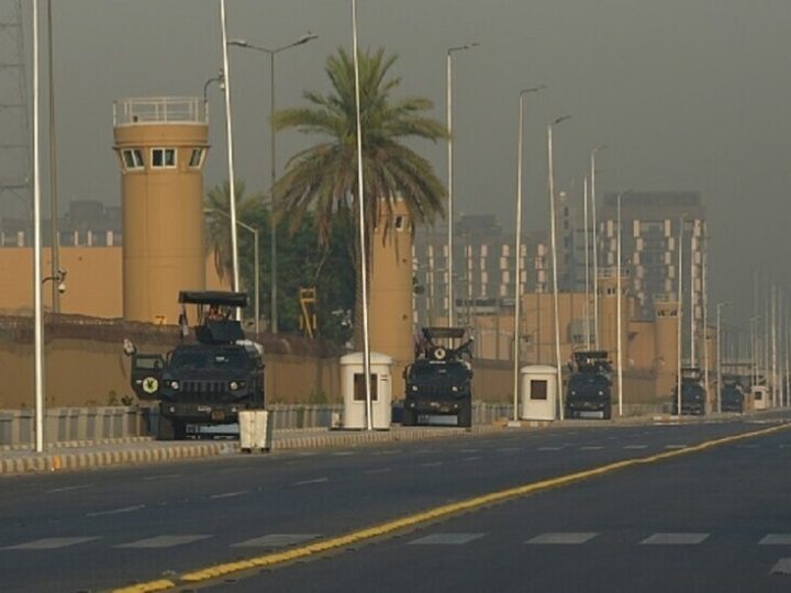 واشنطن تجري “تفجيرا أمنيا” بمنشأة دبلوماسية قرب مطار بغداد